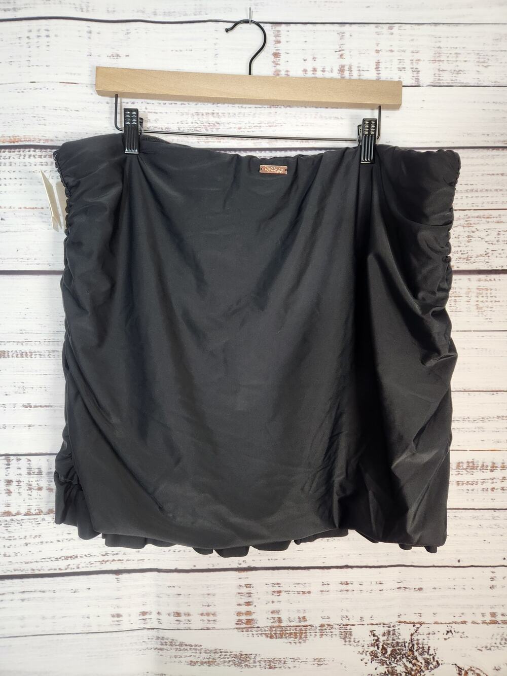 Raisins Curve Plus size swim skirt size 24W NWT tummy/thigh minimizer